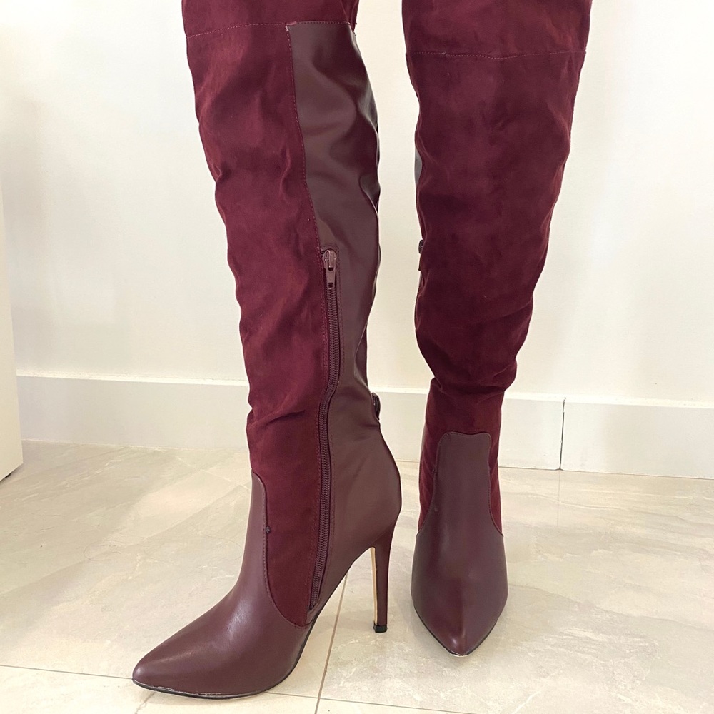 Suede and faux leather knee high heel boots Size 7